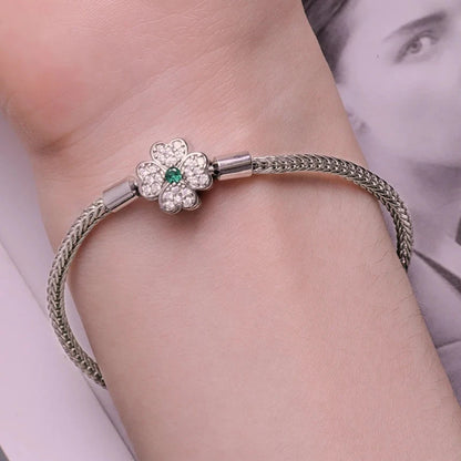 Sparkling Four-Leaf Bracelet